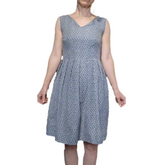 Floral Dress Sleeveless Blue, tan and cream colors Size S SM WARDROBE - Picture 2 of 16